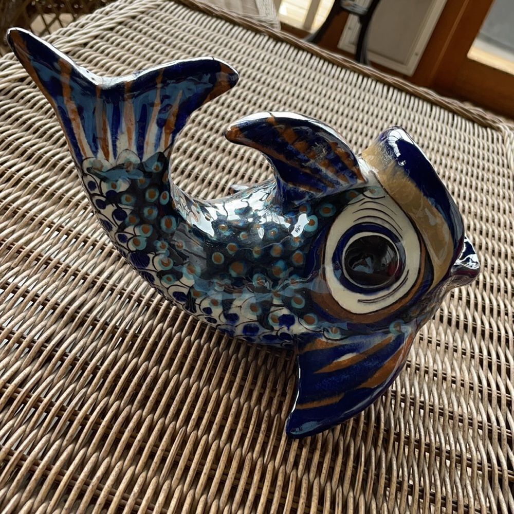 Handmade & Signed Ken Edwards Pottery Fish - Picture 3 of 10